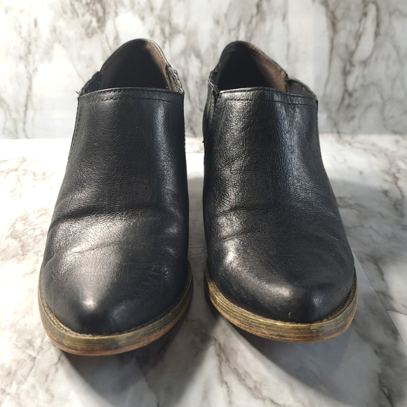 Very Volatile LA Women's Booties Black Leather Size 8.5 Slip On Western - Picture 2 of 12